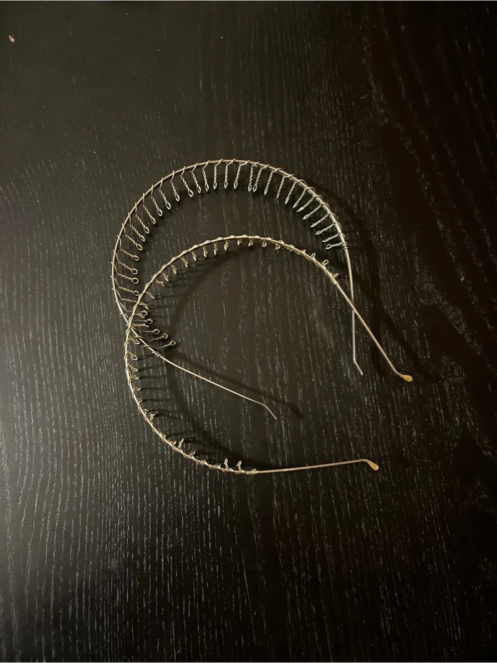 Vintage Metal Wire Double Comb Headband Silver Tone Hair Accessory
